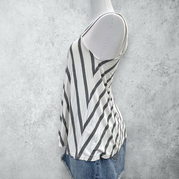 Anthropologie Sunday In Brooklyn Top Women’s Small Gray Striped Asymmetric Strap - Picture 4 of 11